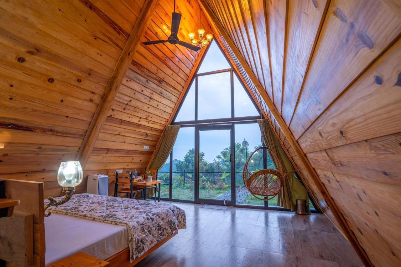 Paradise Pool Resort By Beyond Stay ไนนิตาล ภายนอก รูปภาพ